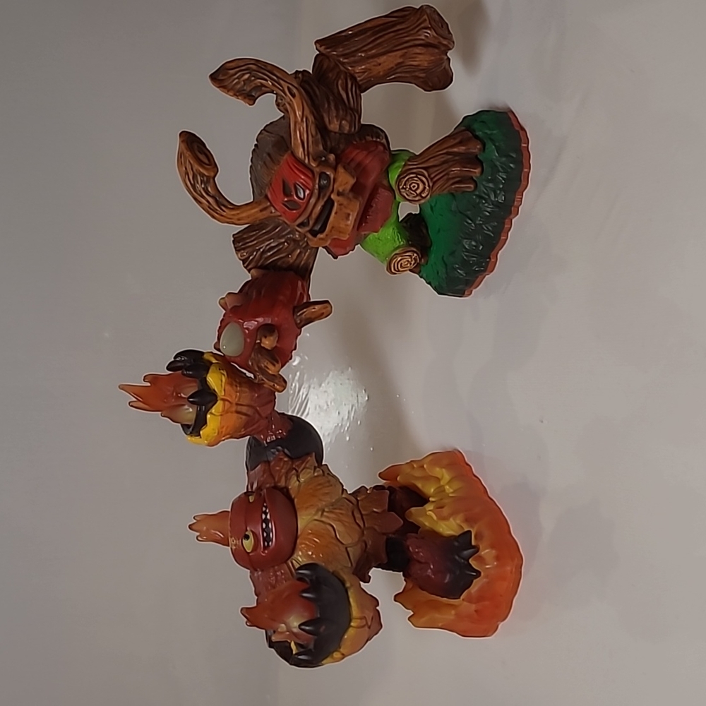 Skylander Giant Hot head and tree Rex video game figurine